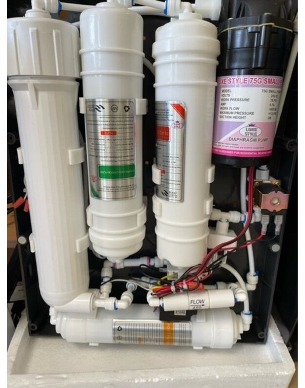 Kompaktiška RO vandens valymo sistema AKVA SLIM 100 